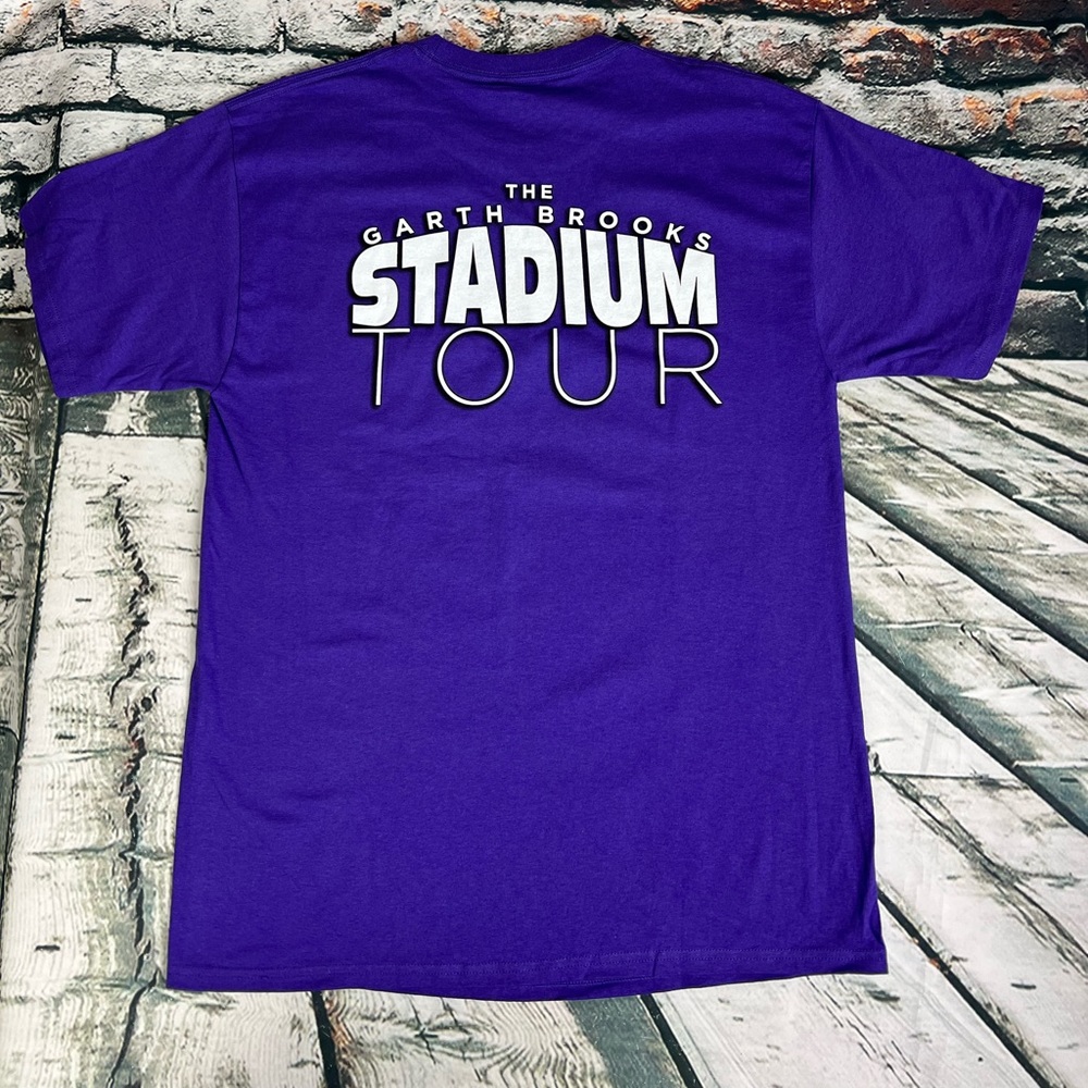 Garth Brooks Stadium Tour Minnesota Purple Shirt Sz M - Picture 2 of 4